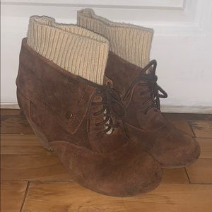 Brown Suede Heeled Lace-Up Oxfords Style Booties